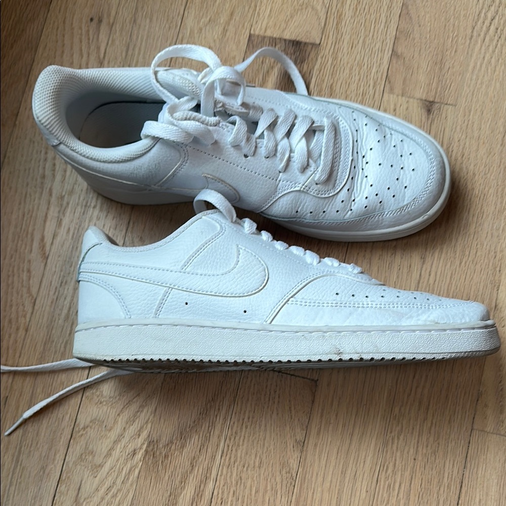 Nike White Low-Top Sneakers with Leather Upper